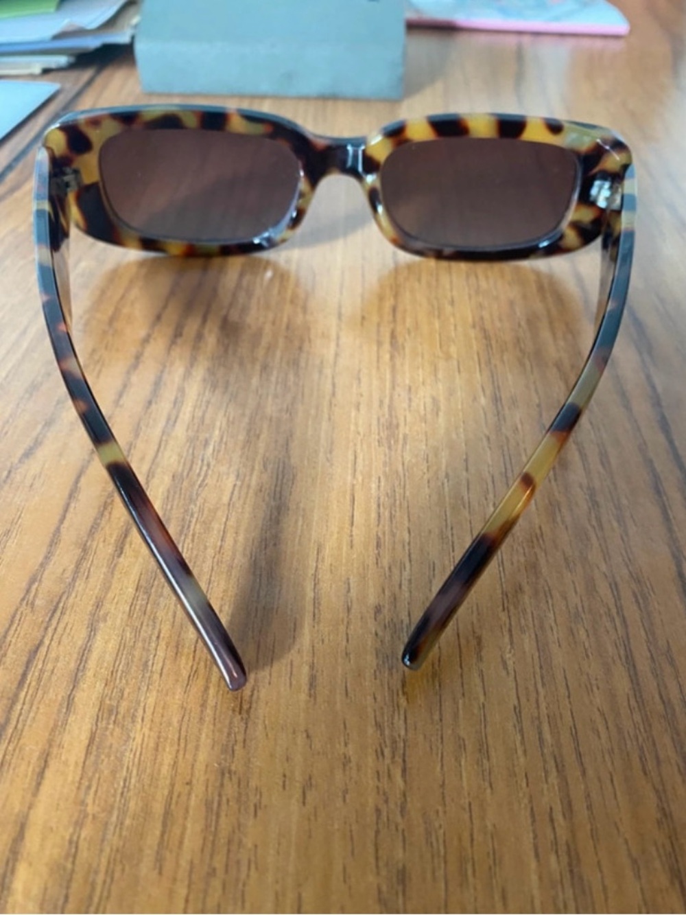 ASOS rectangular tortoise sunglasses - Picture 2 of 7